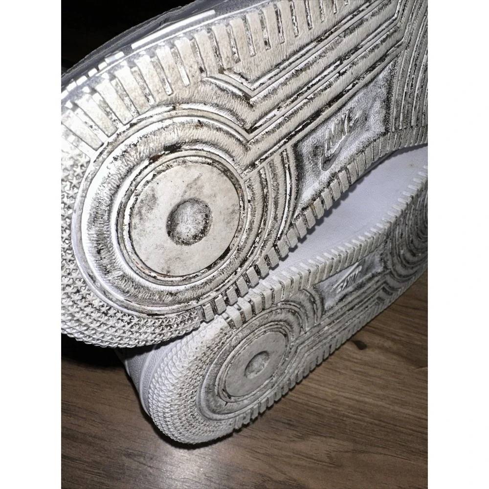 Size 13 - Nike Air Force 1 '07 Low Triple White‎